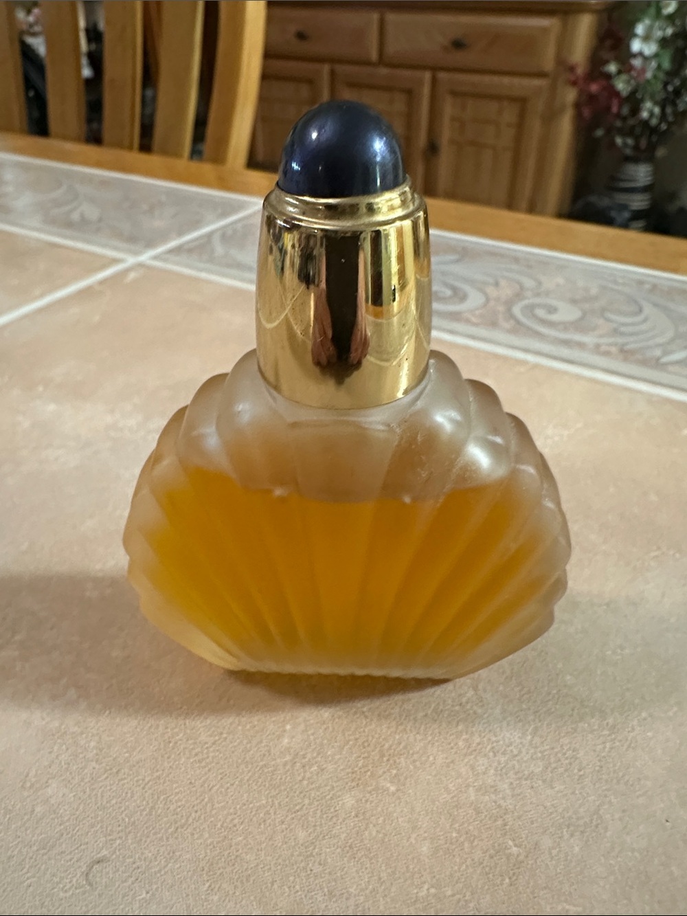 Elizabeth Taylor’s Black Diamond “Frosted Glass Bottle”